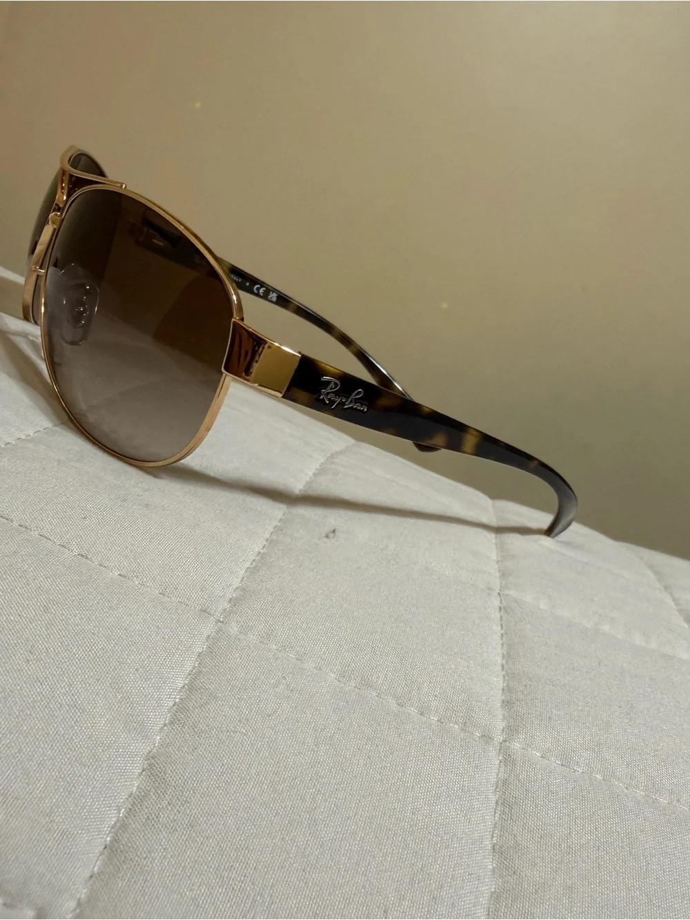 Ray-Ban Gold Frame Brown Gradient Aviator Sunglasses
